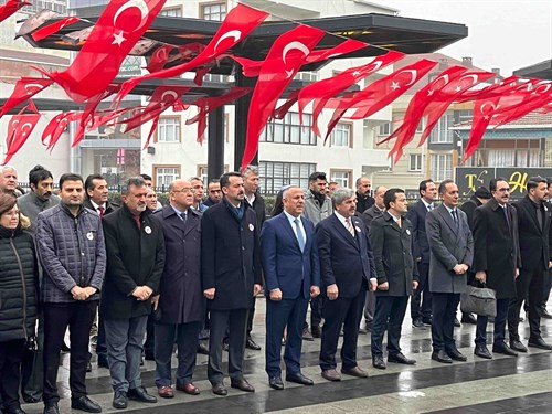 24 Kasım Öğretmenler Günü Kutlamaları Çerçevesinde Çelenk Sunma Töreni Arnavutköy Cumhuriyet Meydanında Gerçekleştirildi